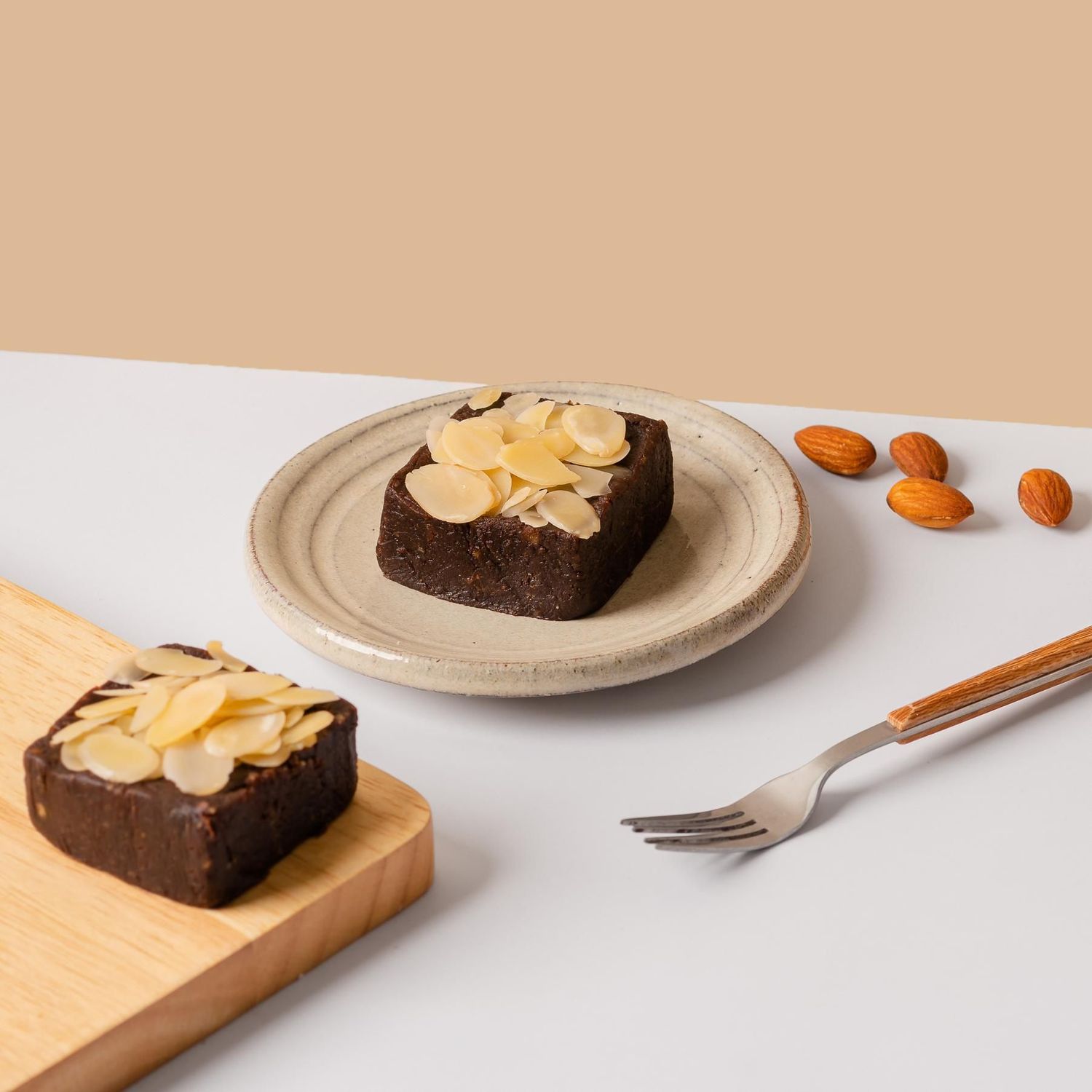 Raw Paleo Brownie